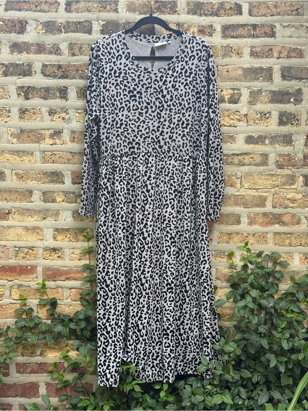 NWOT Long Sleeve Leopard Print Dress - Black and Grey